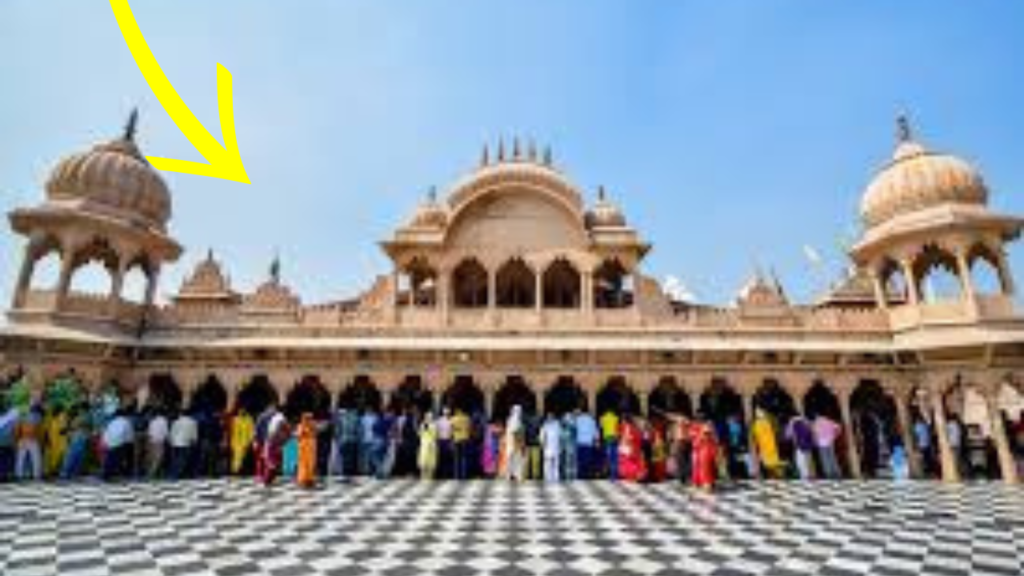 Krishana janmashtami 2024: मथुरा-वृंदावन के अलावा इन स्थानों से भी जुड़ा है श्रीकृष्ण का गहरा नाता 7 krishana janmashtami 2024